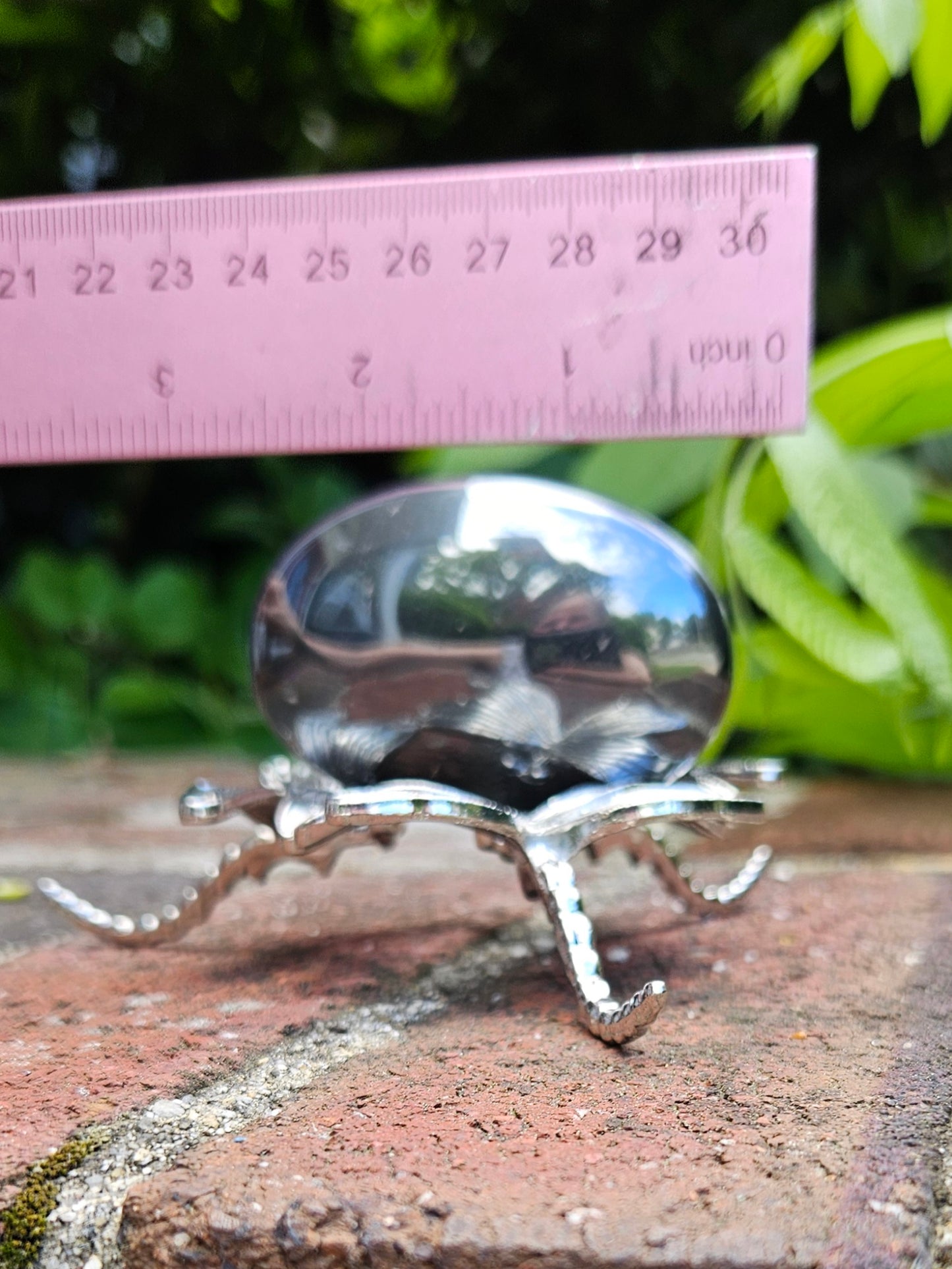 Hematite palm stone
