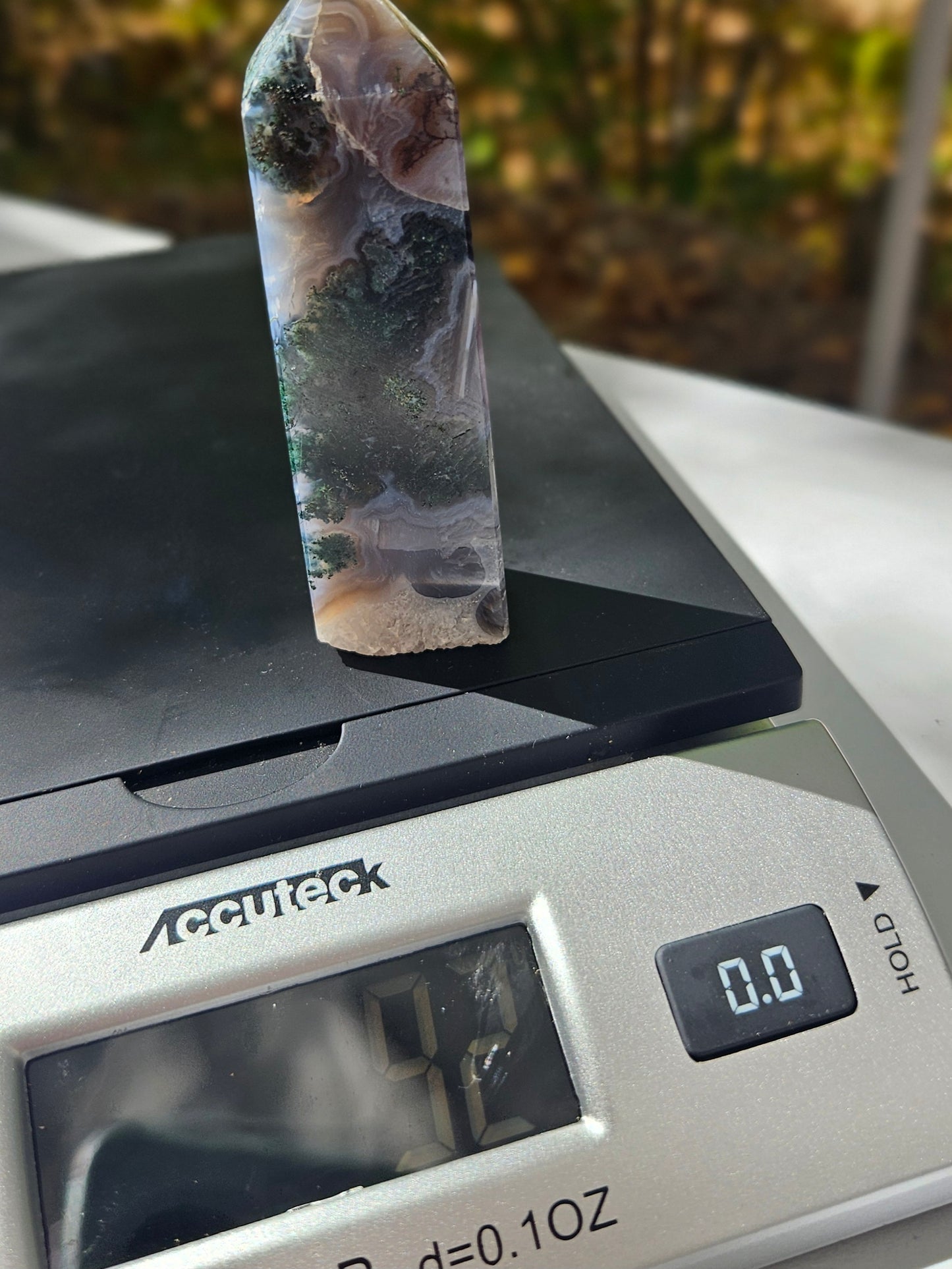 Gorgeous Moss Agate tower with flowing bands
