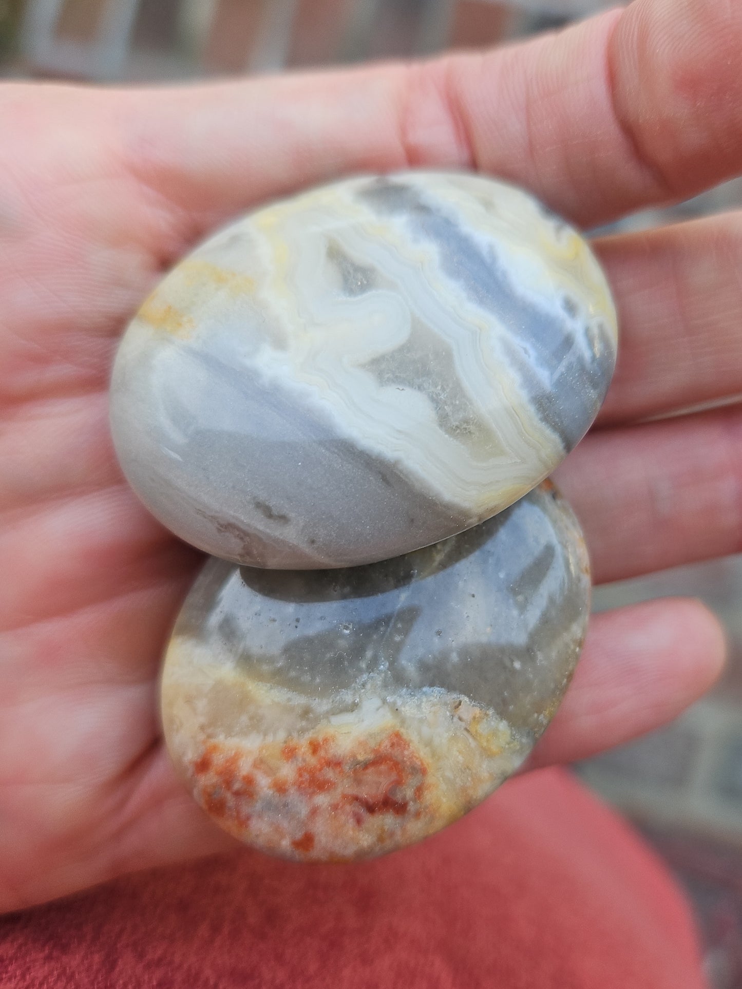 Banded agate palm stones