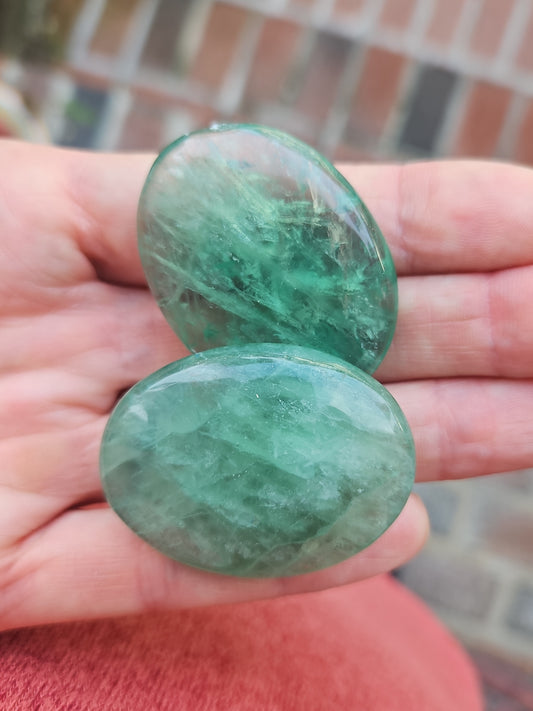 Fluorite palm stones