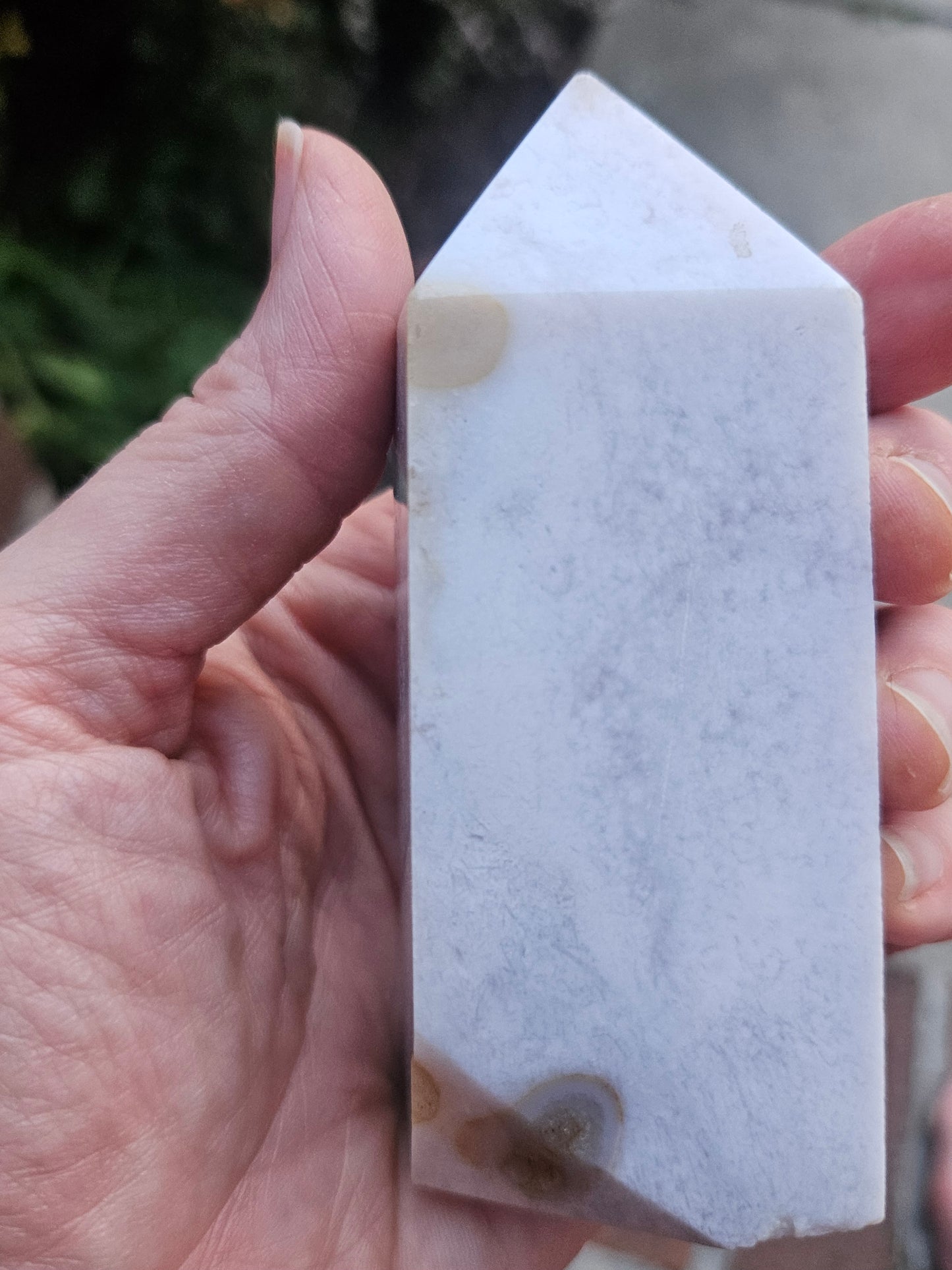 White flower Agate Tower
