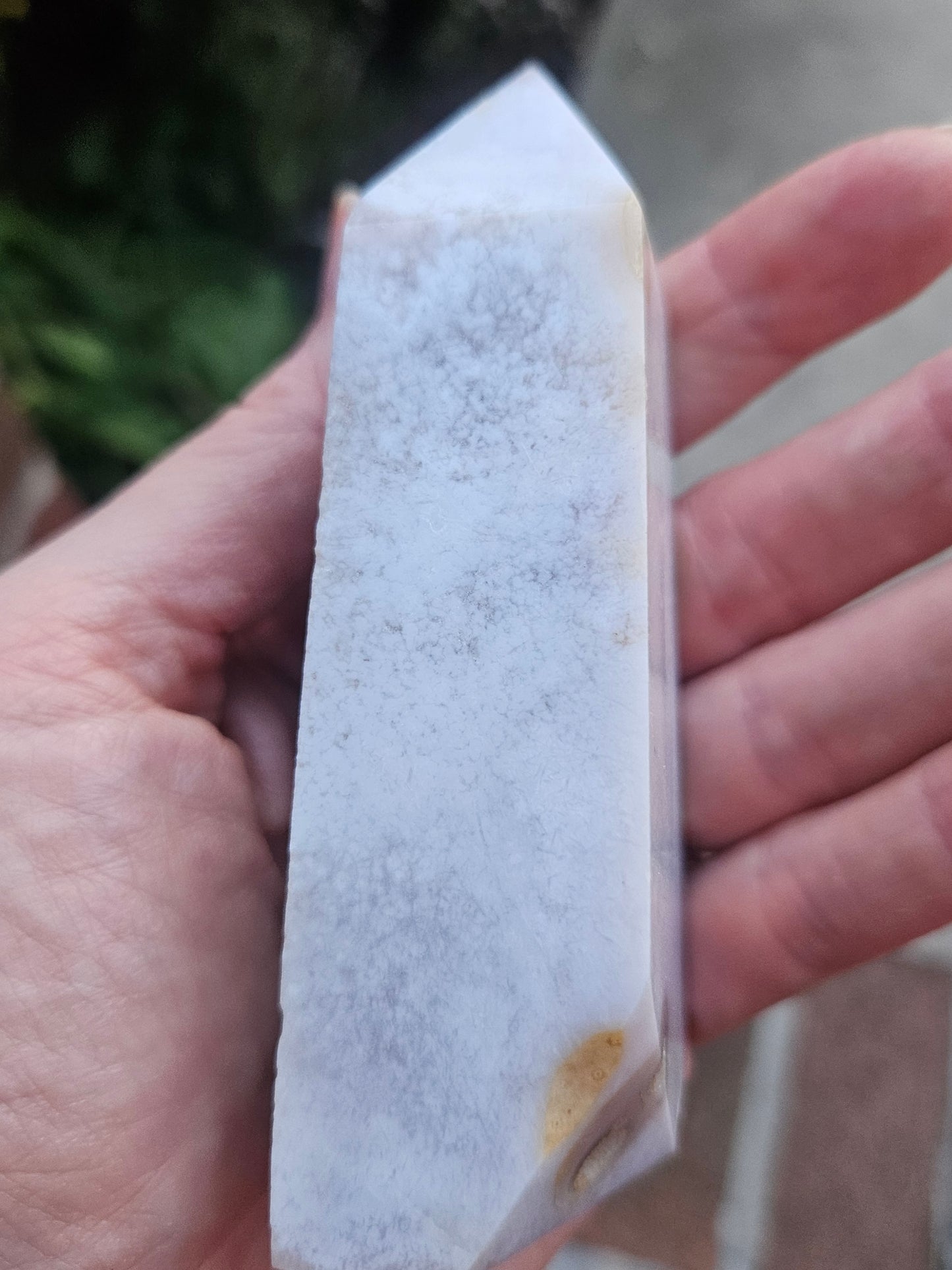 White flower Agate Tower