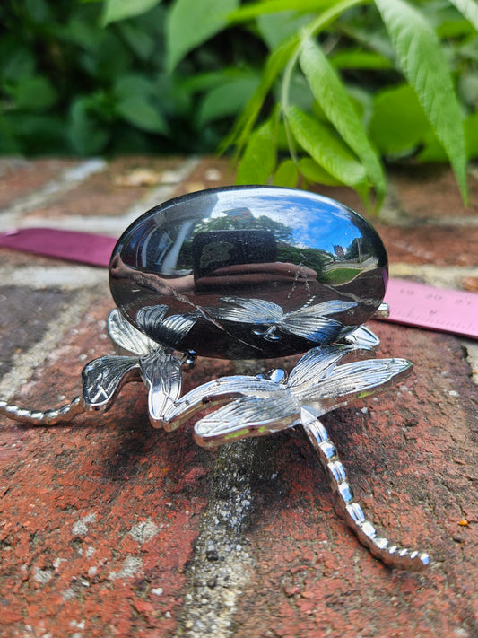 Hematite palm stone